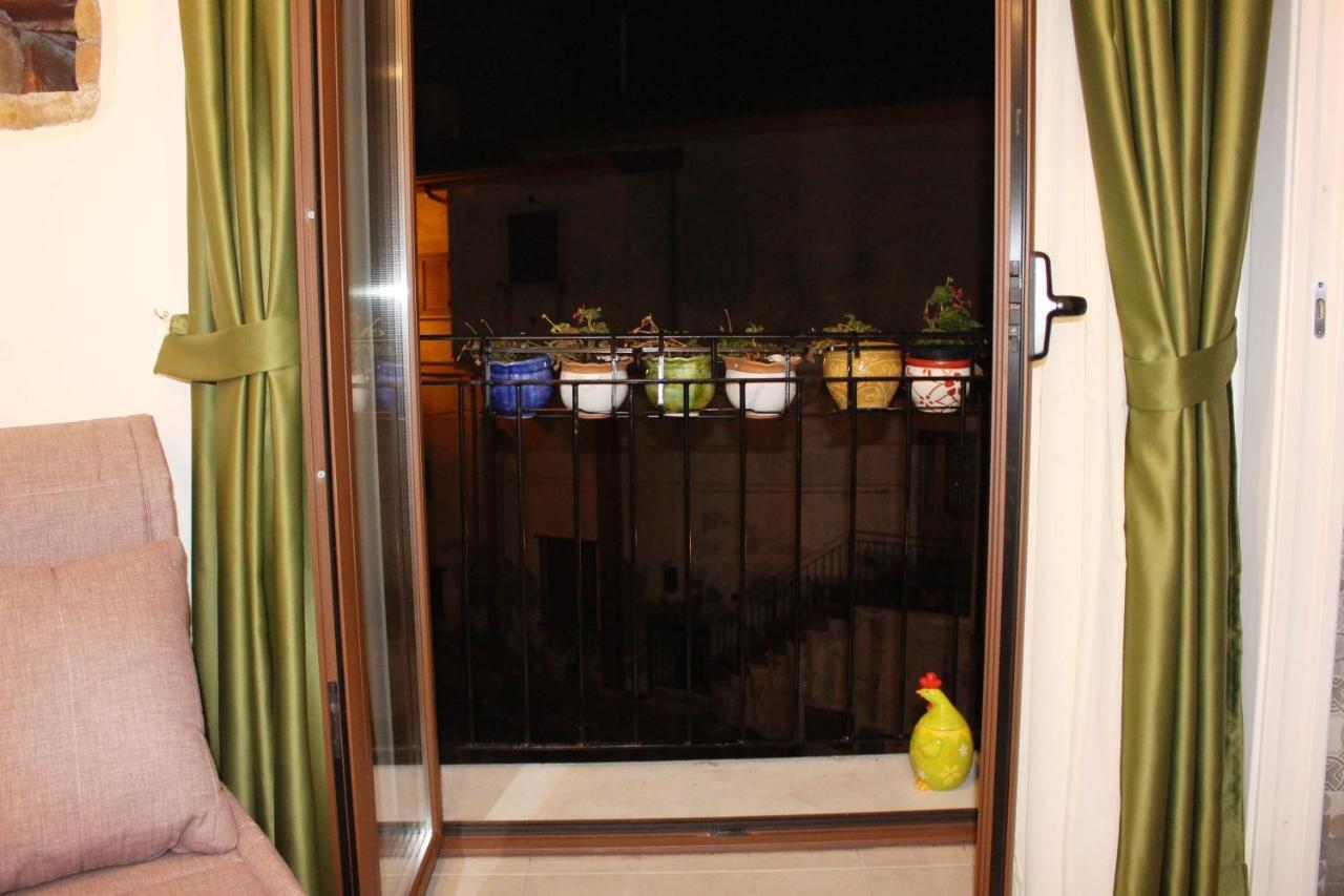 Bed and Breakfast Casa Mazzone Ciro Exterior foto