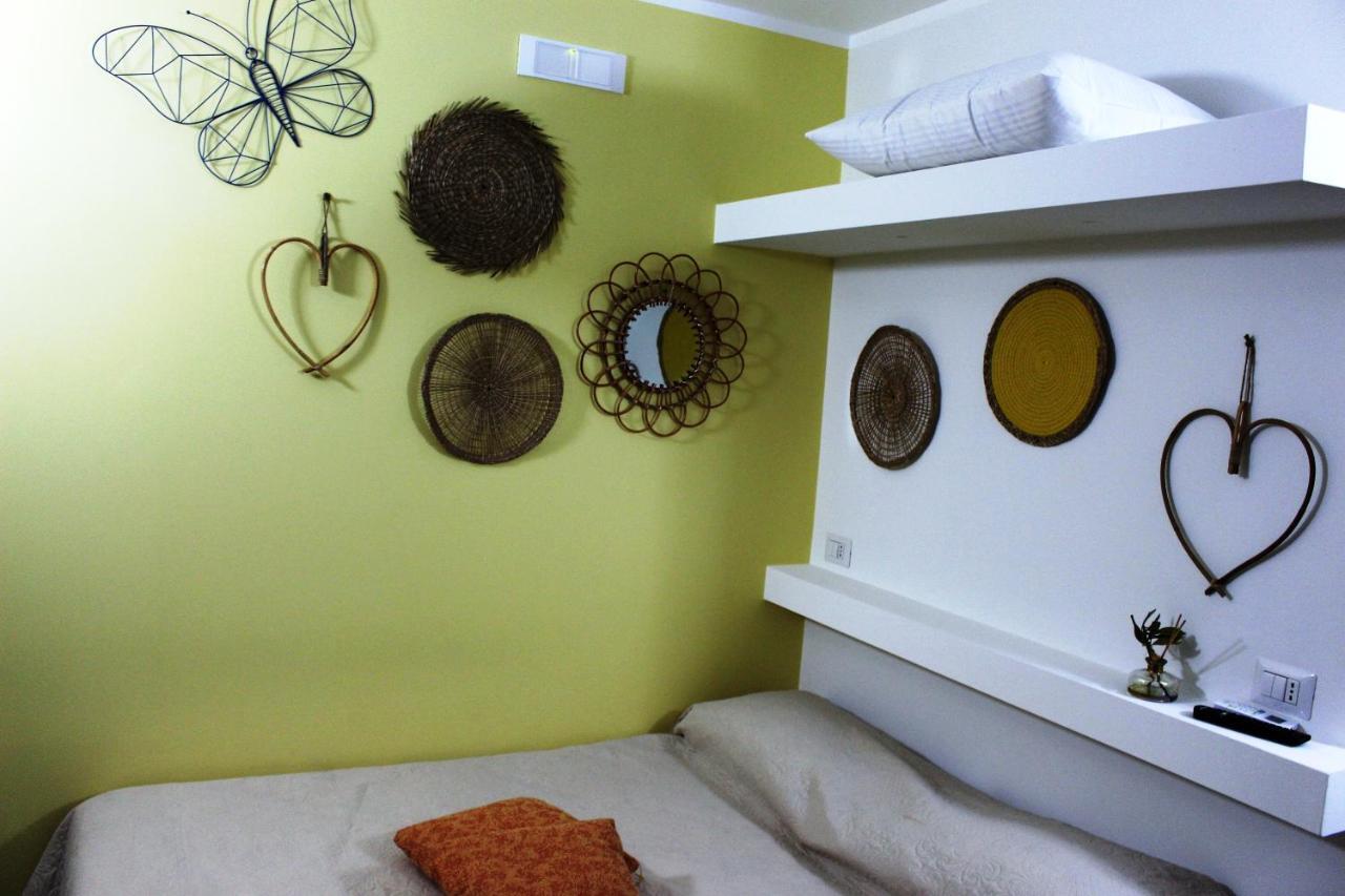 Bed and Breakfast Casa Mazzone Ciro Exterior foto